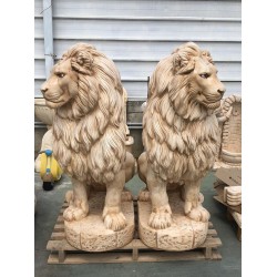 Statua Leone Giganti sinistro